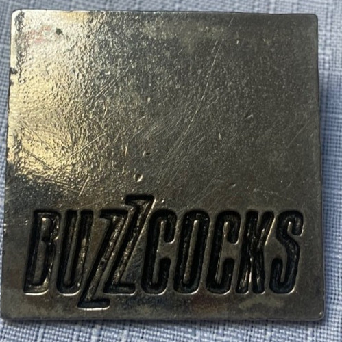 Buzzcocks pin badge/vintage