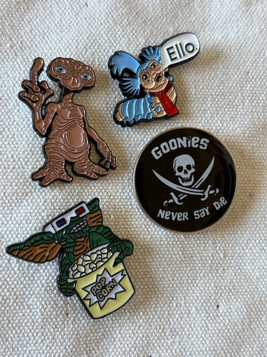 80s film pin badge set - badge,