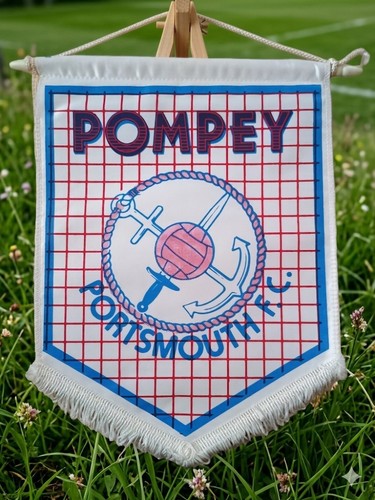 Vintage portsmouth pendant - fc,